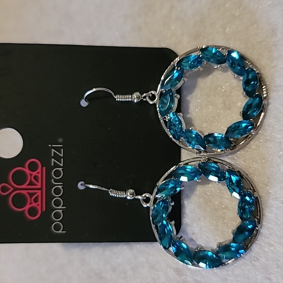 Earrings Bundle - Picture 5 of 6